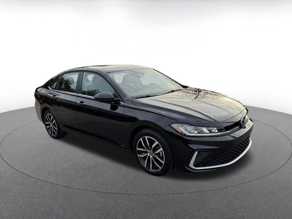 2025 Volkswagen Jetta SE FWD