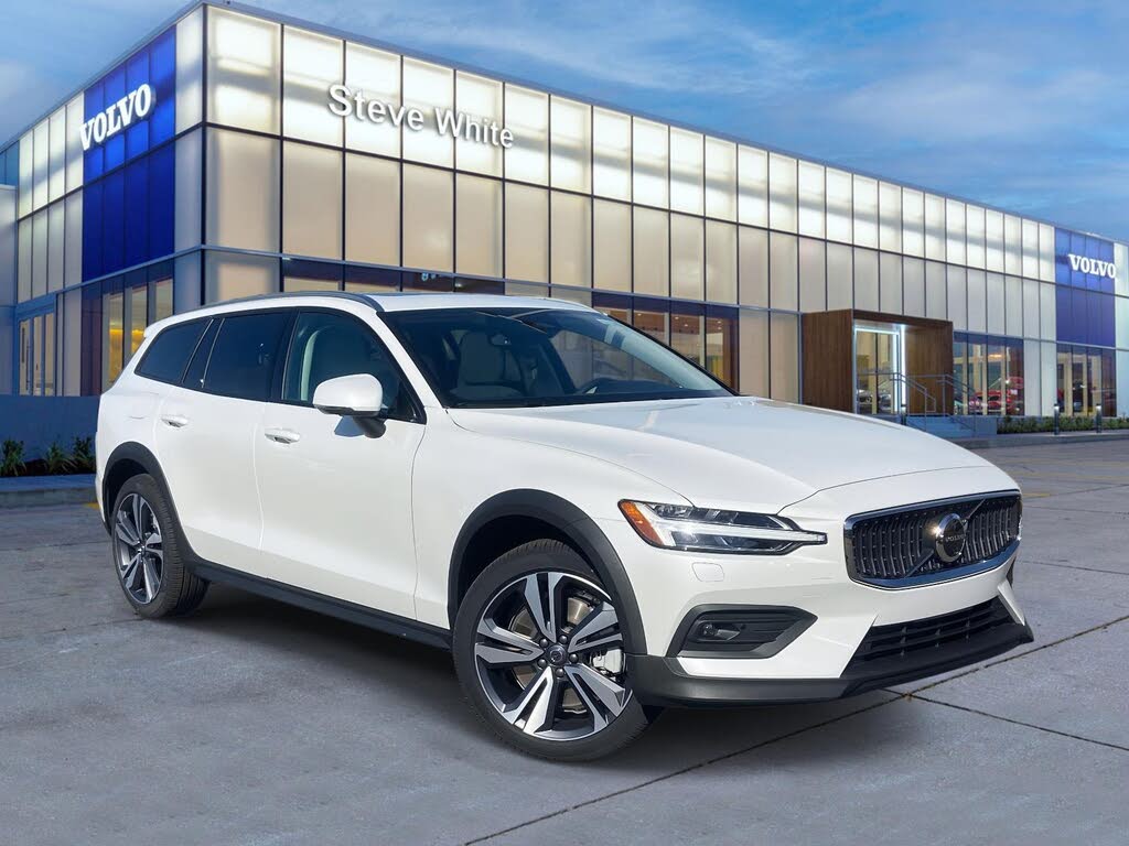 2026 Volvo V60 Cross Country B5 Plus AWD