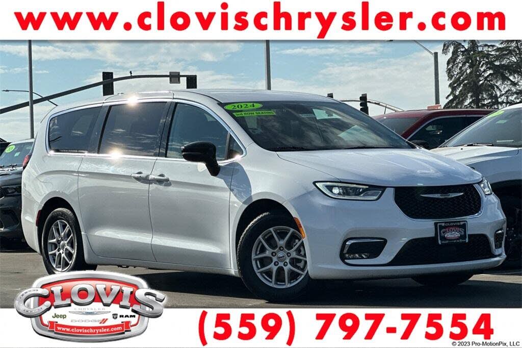 2024 Chrysler Pacifica Touring L FWD