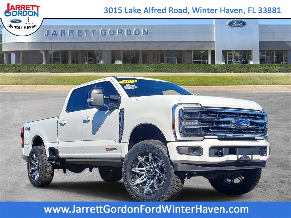 2025 Ford F-250 Super Duty Platinum Crew Cab 4WD
