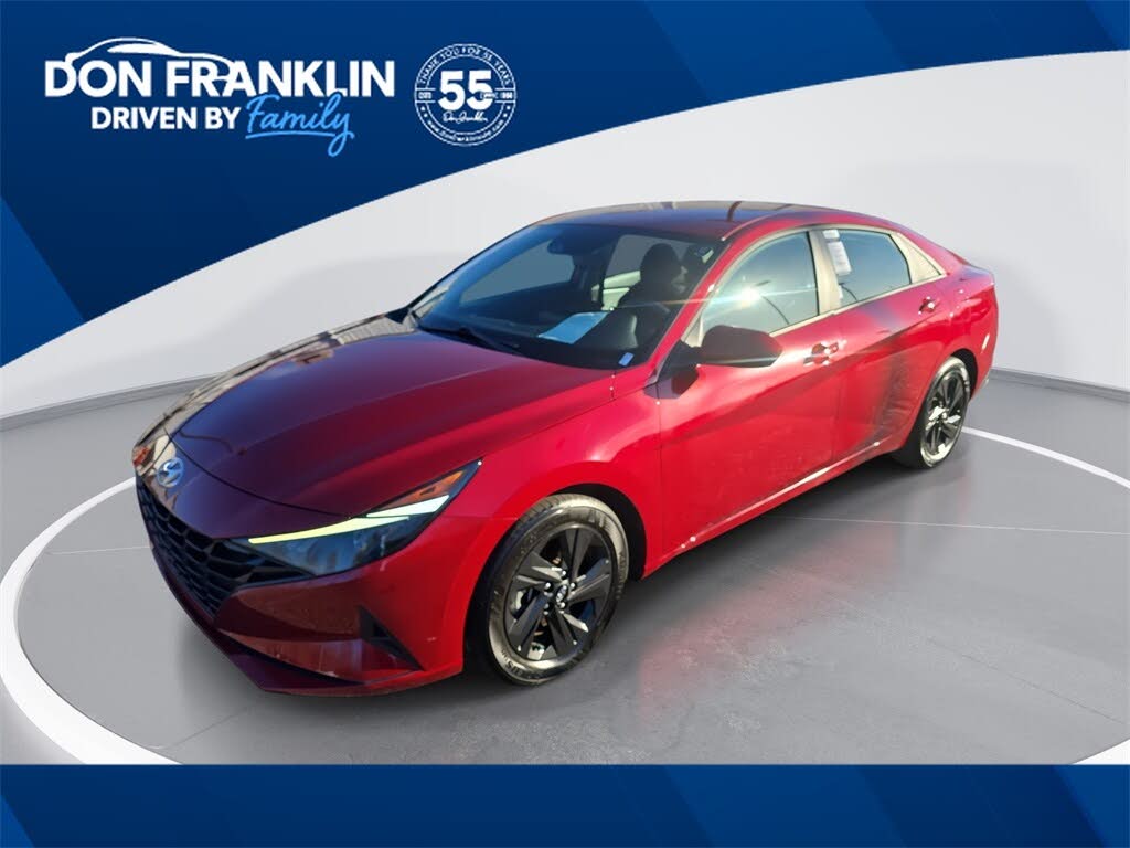 2023 Hyundai Elantra SEL FWD