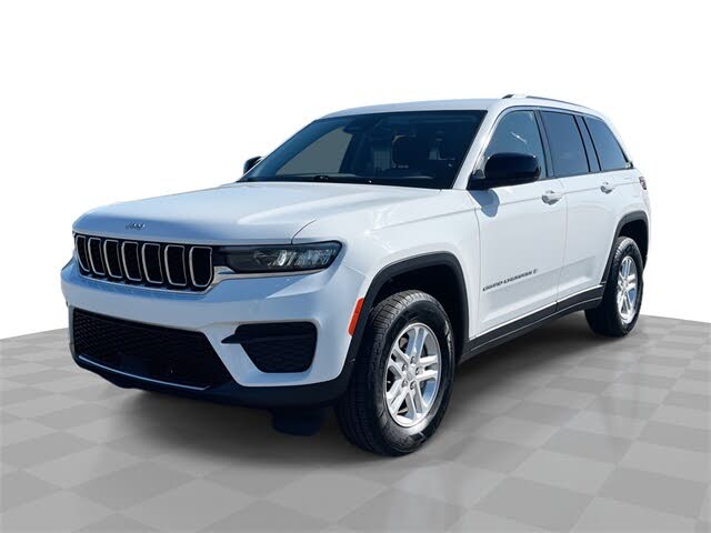 2023 Jeep Grand Cherokee Laredo 4WD