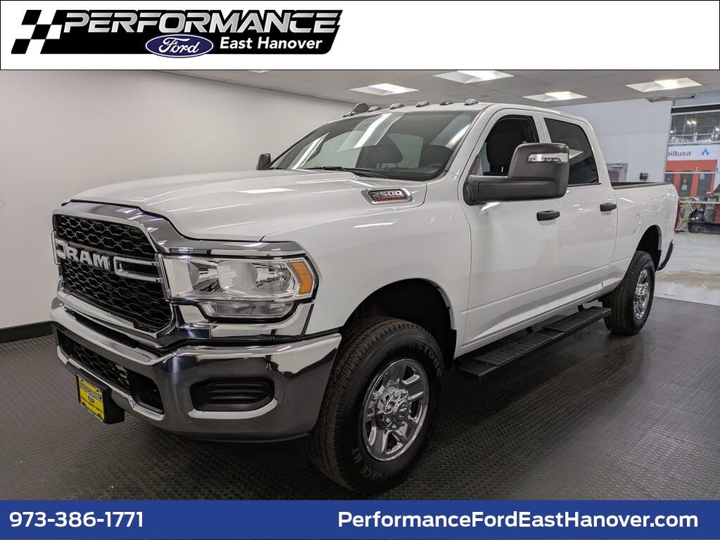 2024 RAM 2500 Tradesman Crew Cab 4WD