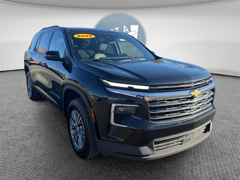 2025 Chevrolet Traverse LT AWD