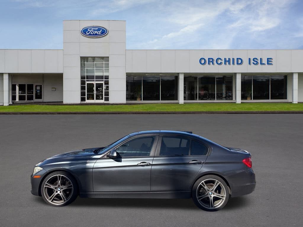 2014 BMW 3 Series 328i Sedan RWD