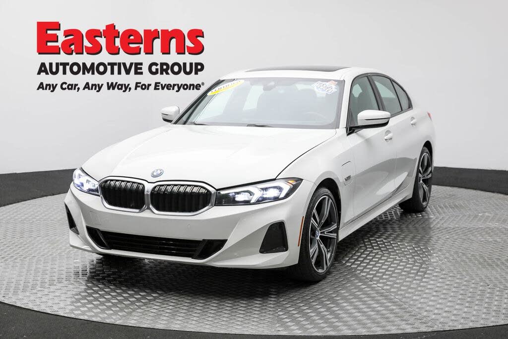 2023 BMW 3 Series 330e Hybrid Plug-in RWD