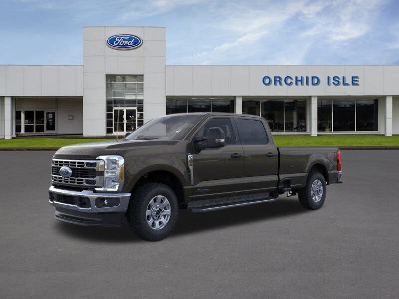 2025 Ford F-350 Super Duty XLT Crew Cab 4WD