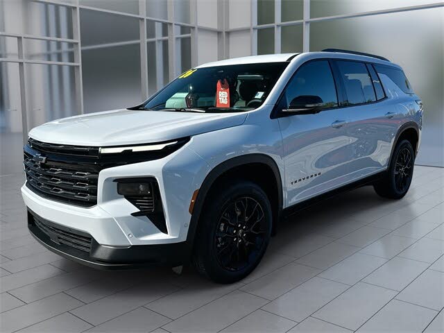 2026 Chevrolet Traverse LT FWD