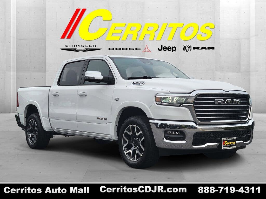2026 RAM 1500 Laramie Crew Cab 4WD