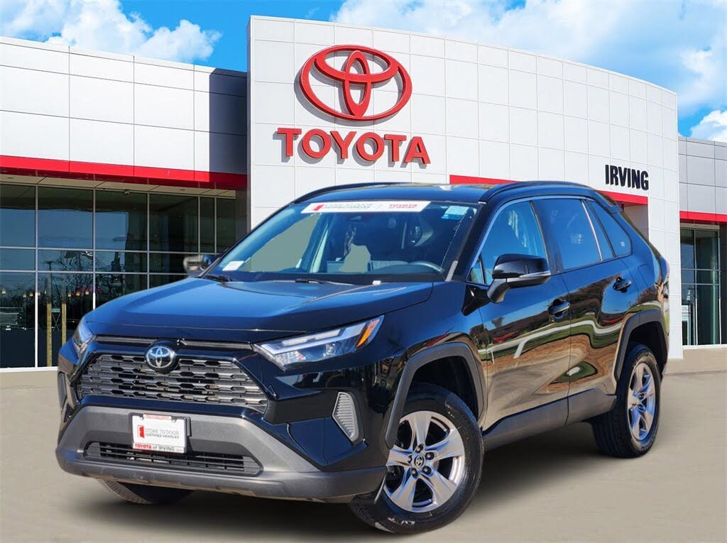 2023 Toyota RAV4 XLE FWD