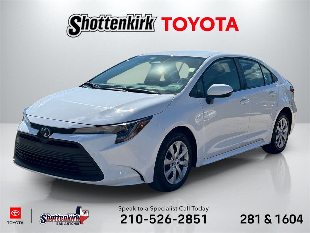 2025 Toyota Corolla LE FWD