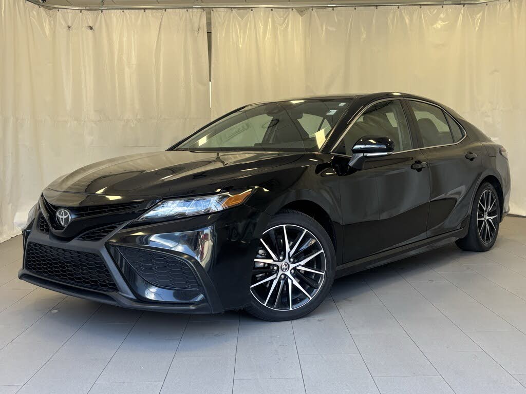 2024 Toyota Camry SE FWD