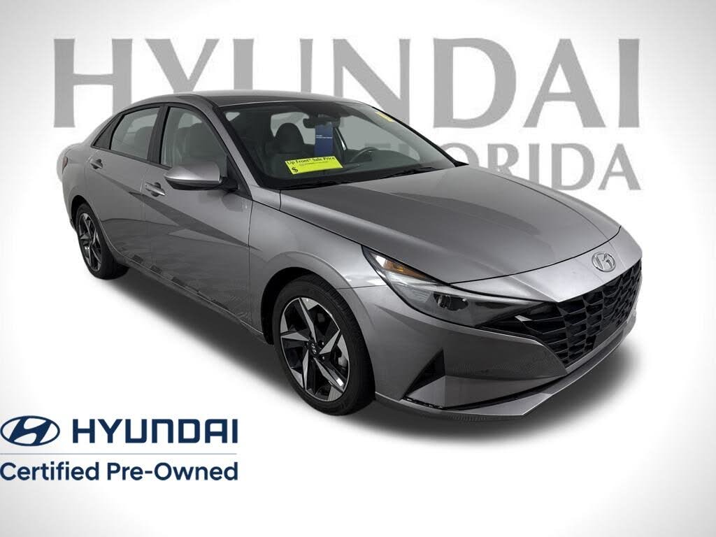 2023 Hyundai Elantra SEL FWD