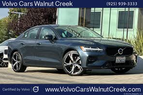 Volvo S60 B5 Ultimate Dark Theme AWD