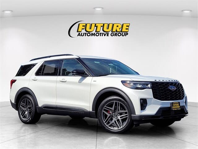 2025 Ford Explorer ST-Line RWD