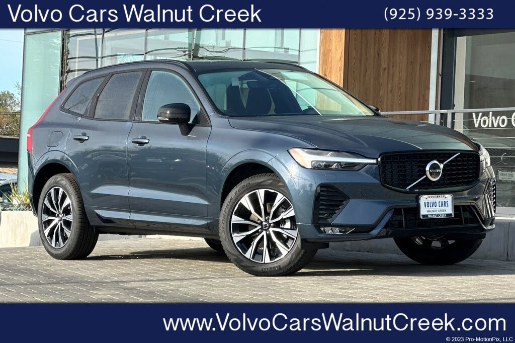 2025 Volvo XC60 B5 Core Dark Theme AWD