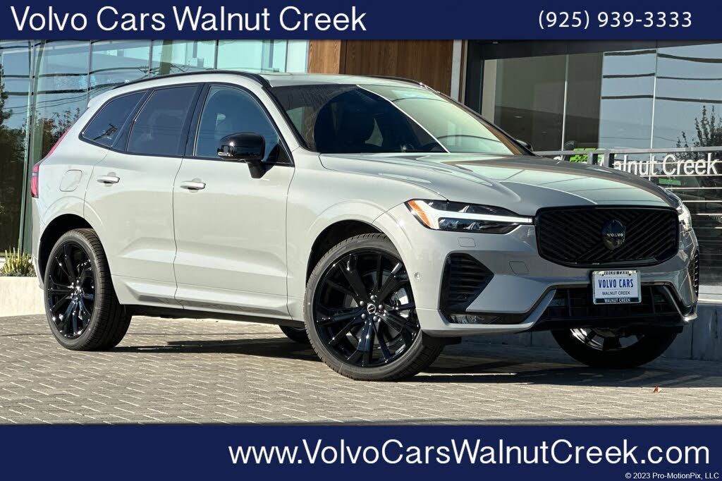 2026 Volvo XC60 B5 Ultra Black Edition AWD