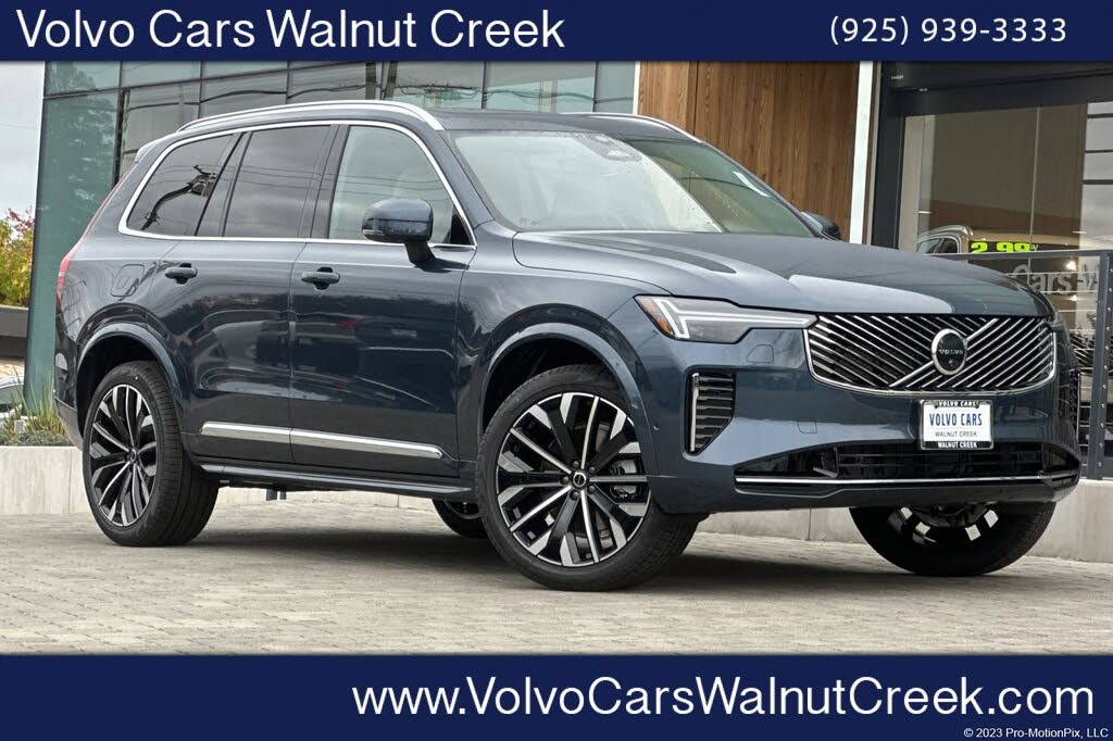 2026 Volvo XC90 B6 Plus 7-Passenger AWD
