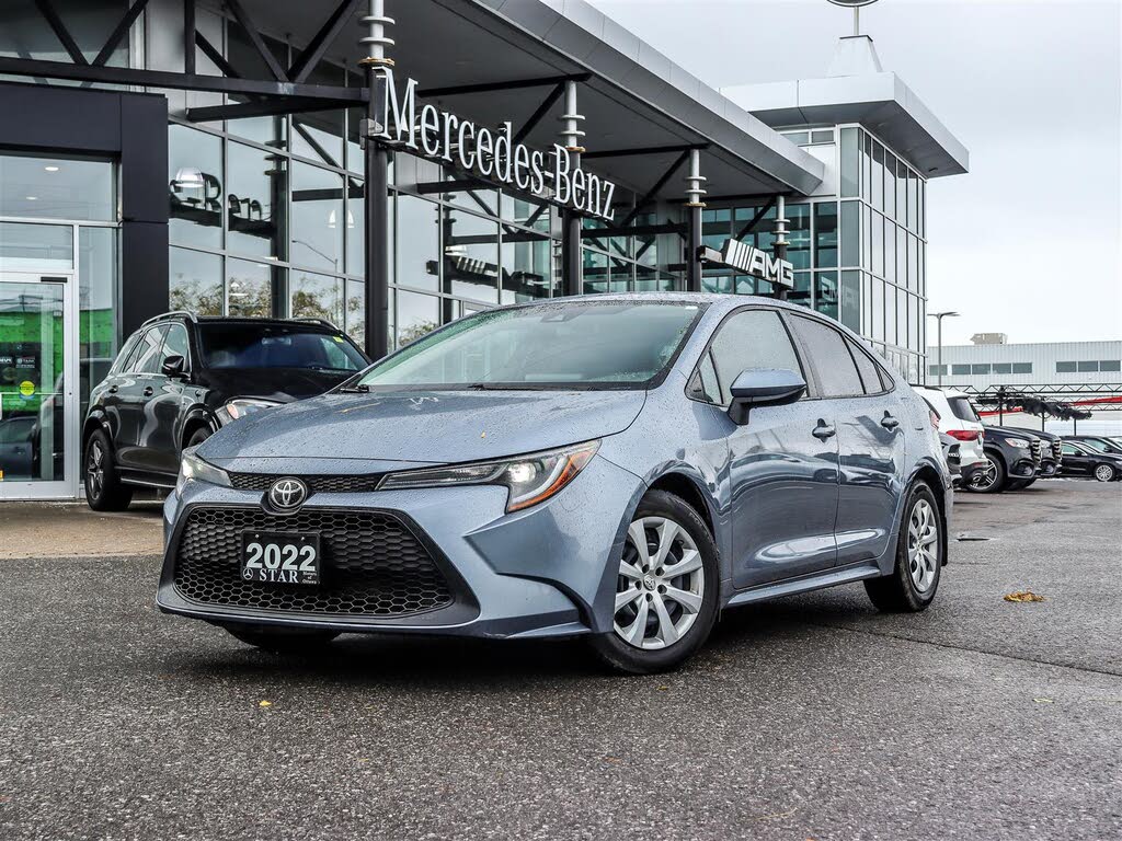 2022 Toyota Corolla LE FWD