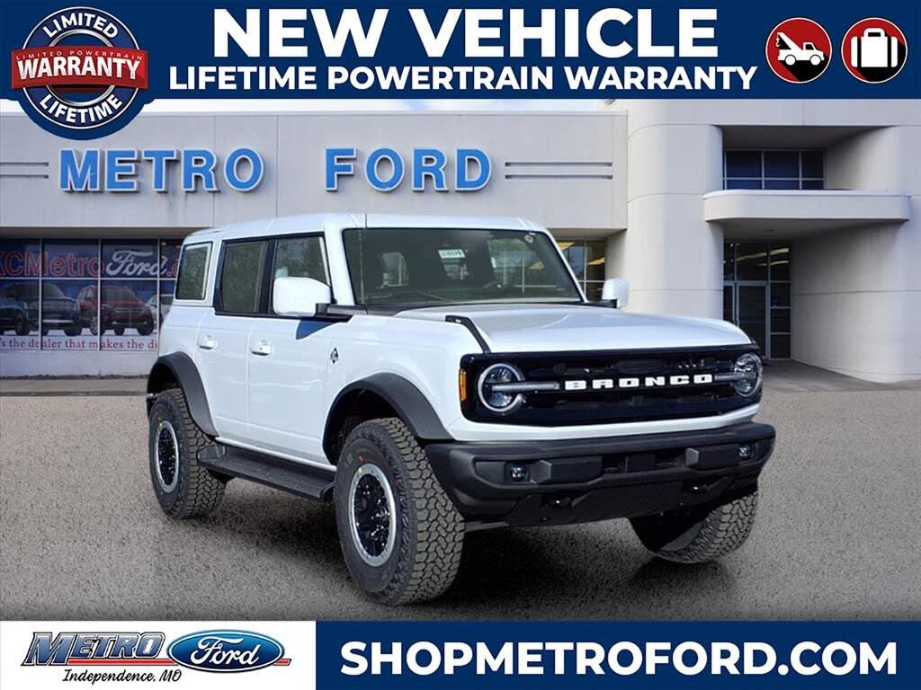 2025 Ford Bronco Outer Banks 4-Door 4WD