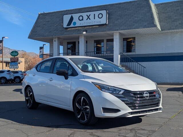 2025 Nissan Versa SR FWD