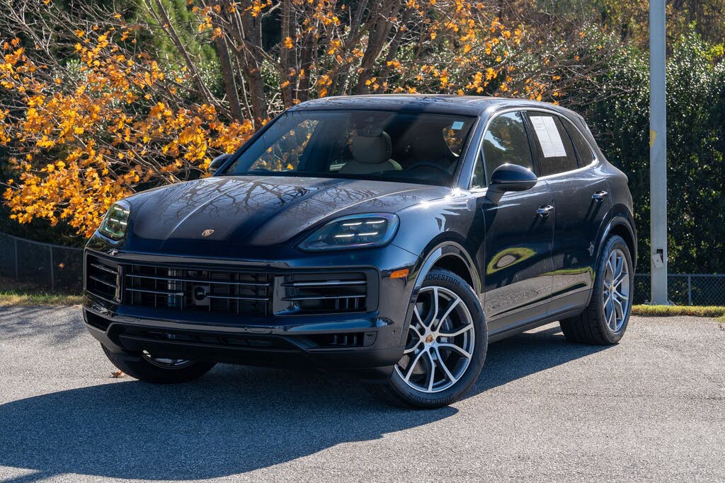2025 Porsche Cayenne AWD