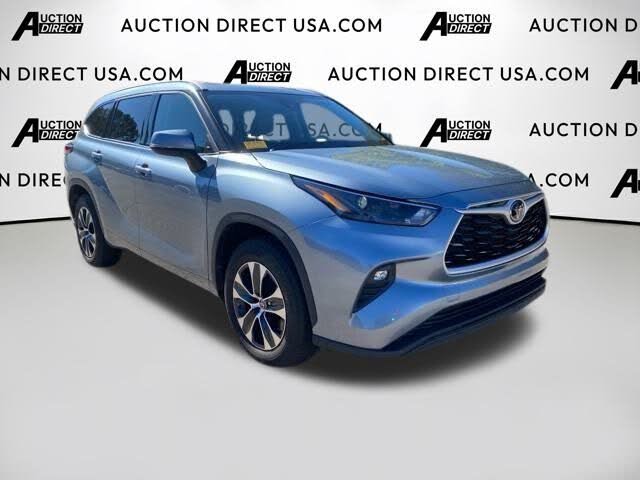 2022 Toyota Highlander XLE FWD