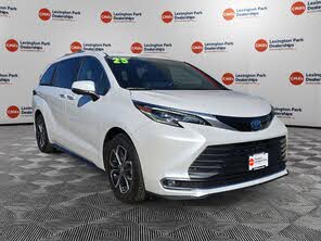 Toyota Sienna Platinum 7-Passenger AWD