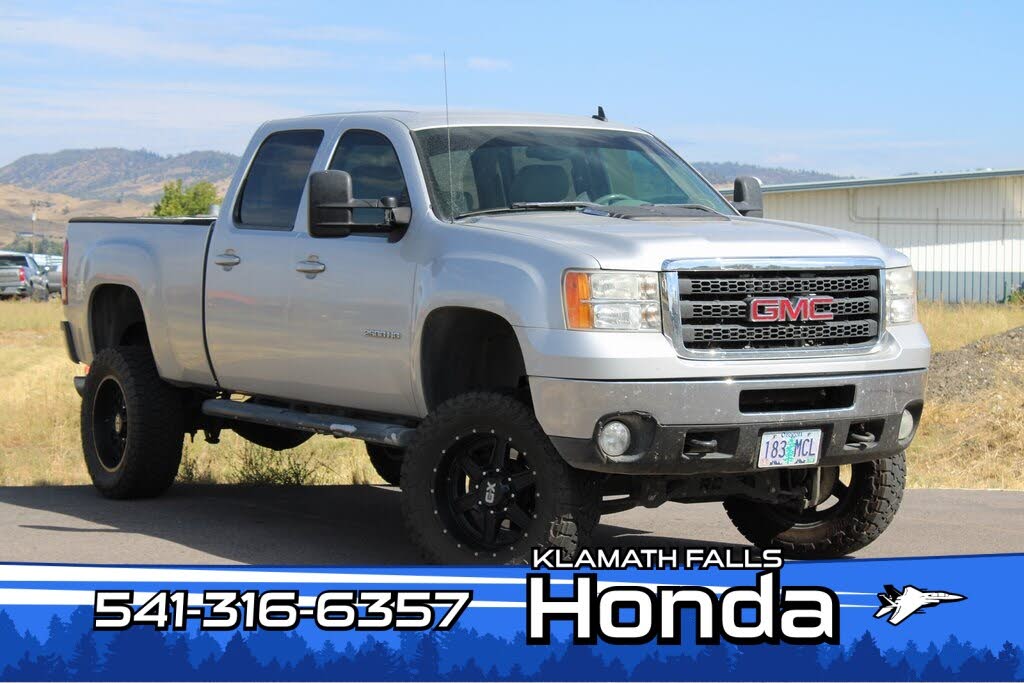2011 GMC Sierra 2500HD SLT Crew Cab 4WD