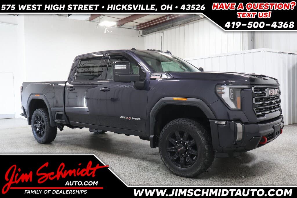 2024 GMC Sierra 3500HD AT4 Crew Cab 4WD