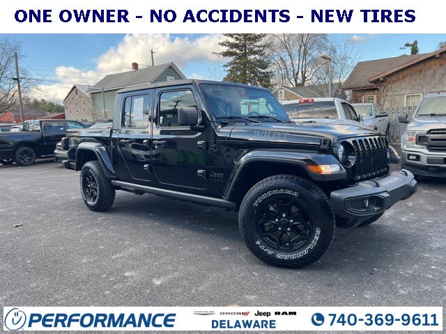 2022 Jeep Gladiator Willys Crew Cab 4WD