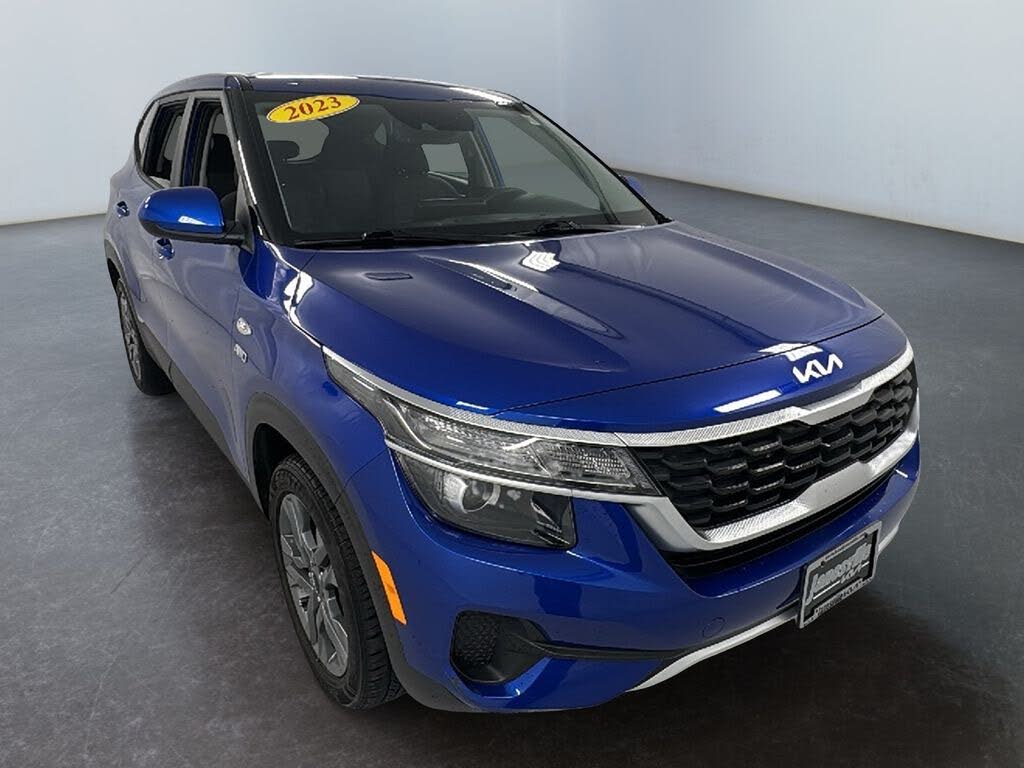 2023 Kia Seltos LX AWD