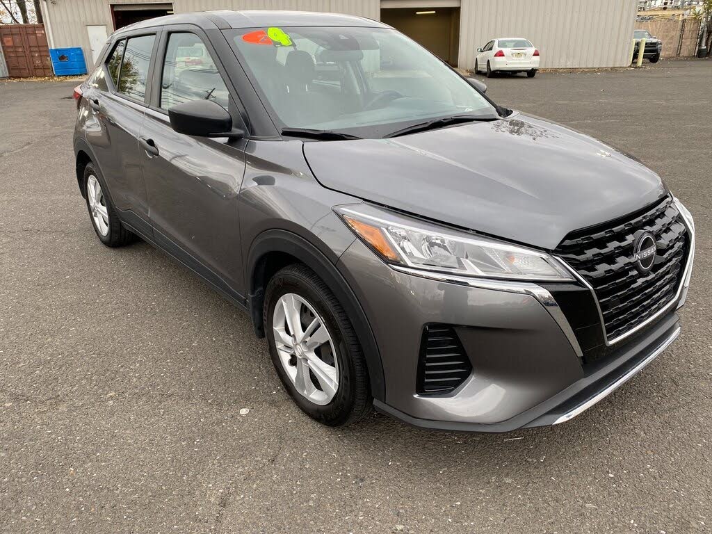 2024 Nissan Kicks S FWD