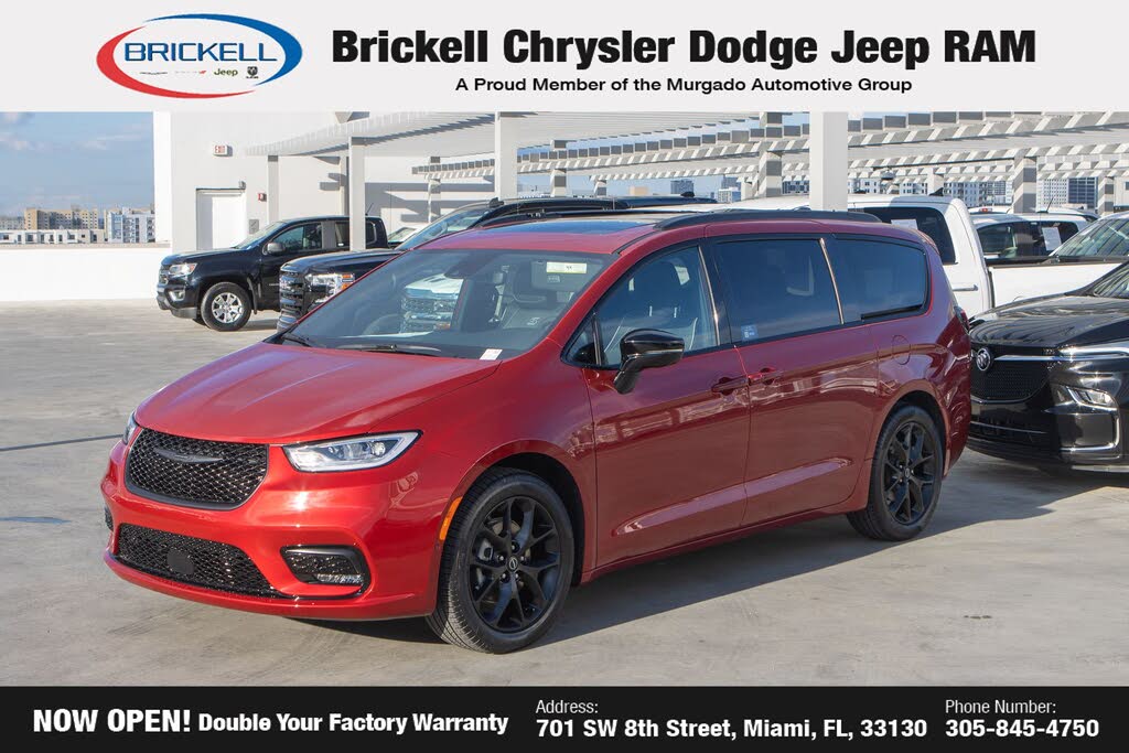 2026 Chrysler Pacifica Limited FWD