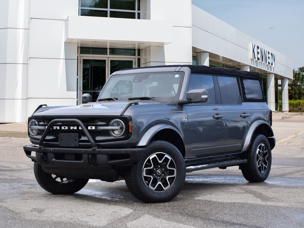 2022 Ford Bronco Outer Banks 4-Door 4WD