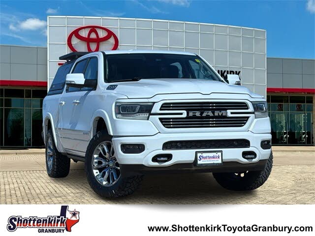 2022 RAM 1500 Laramie Crew Cab 4WD