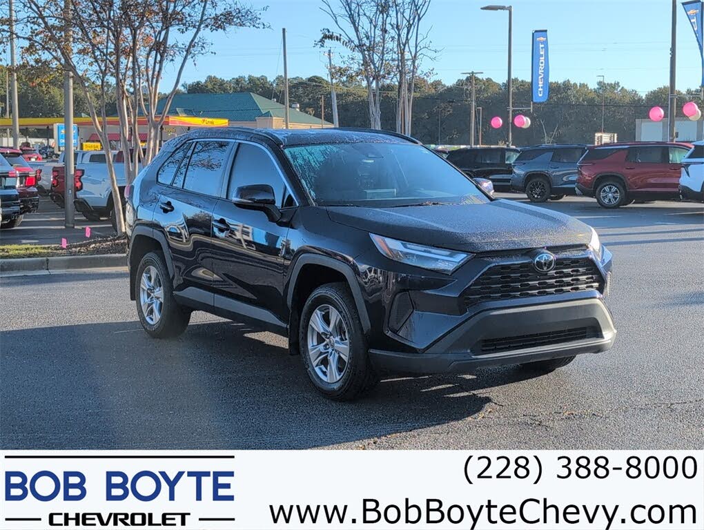 2022 Toyota RAV4 XLE FWD