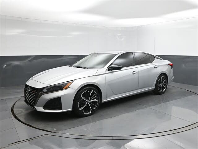 2023 Nissan Altima 2.5 SR FWD