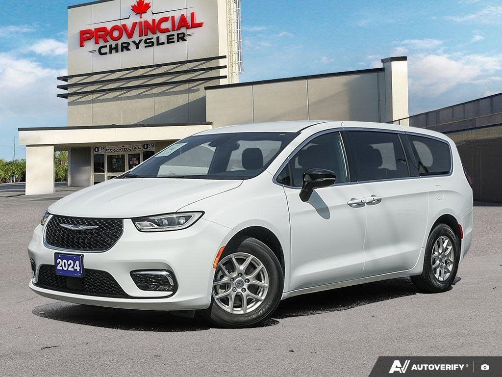 2024 Chrysler Pacifica Touring FWD