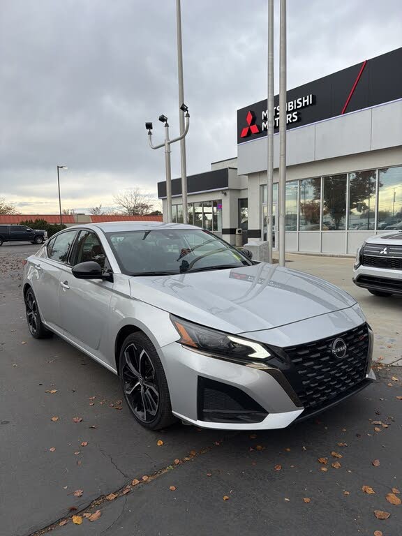 2024 Nissan Altima 2.5 SR FWD