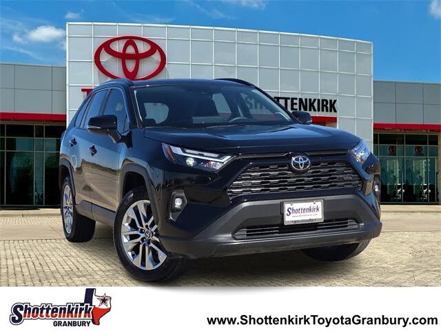 2025 Toyota RAV4 XLE Premium FWD