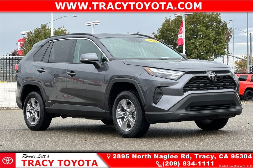 2025 Toyota RAV4 Hybrid XLE AWD