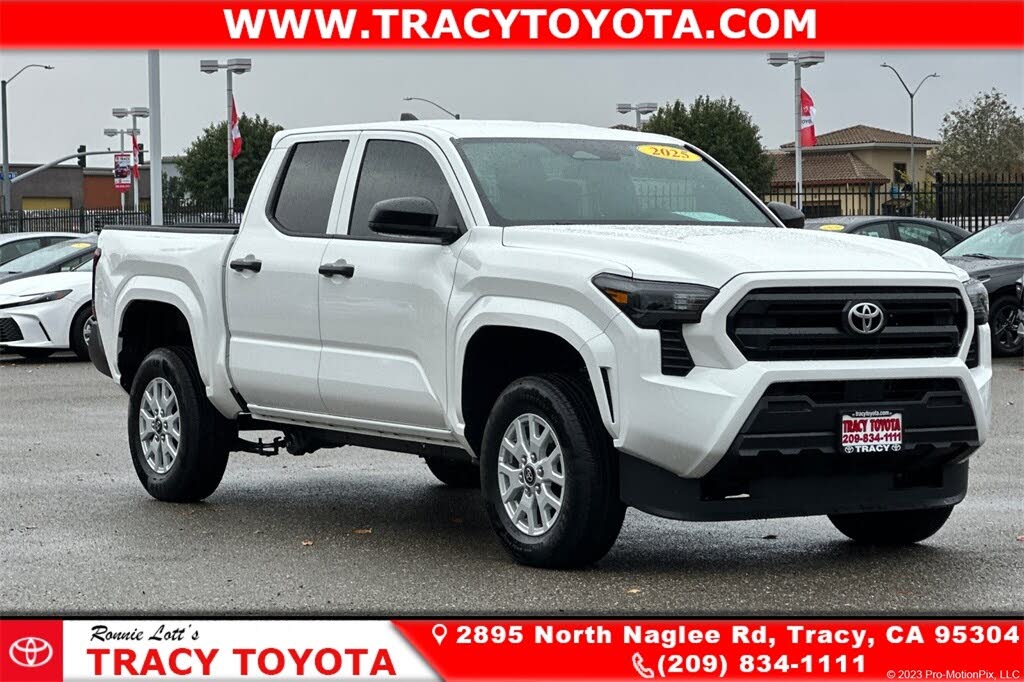 2025 Toyota Tacoma SR Double Cab 4WD