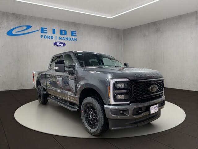 2026 Ford F-250 Super Duty Lariat Crew Cab 4WD