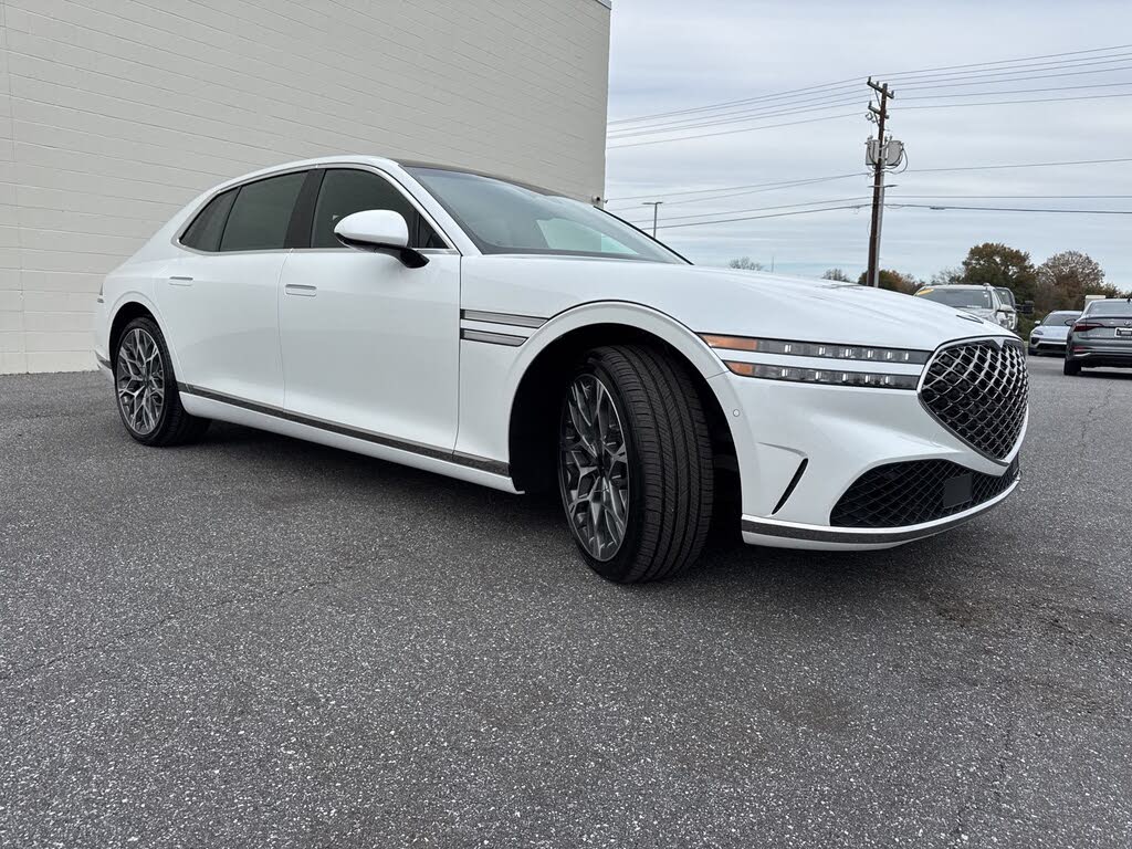 2025 Genesis G90 3.5T e-Supercharger AWD