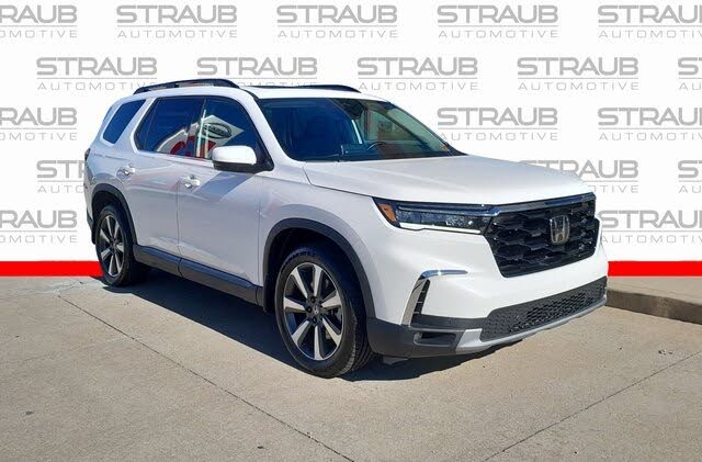 2023 Honda Pilot Touring AWD