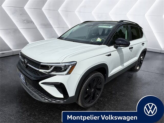 2024 Volkswagen Taos SE Black 4Motion