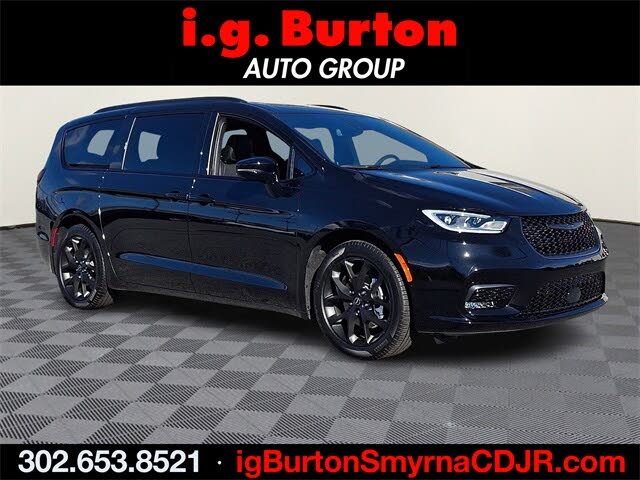 2026 Chrysler Pacifica Limited FWD