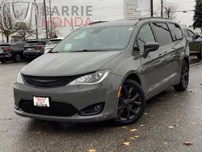 Chrysler Pacifica Touring L FWD
