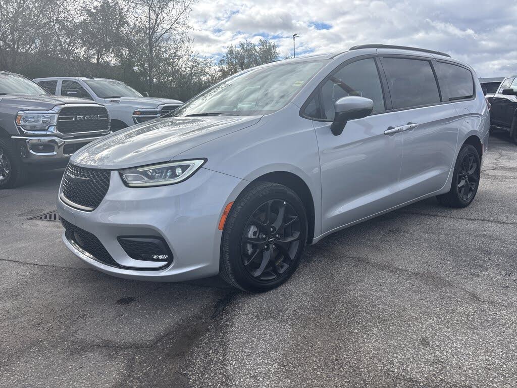 2023 Chrysler Pacifica Touring L AWD